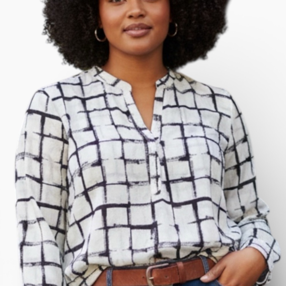 Halogen Black and White Grid Blouse with zip front closure